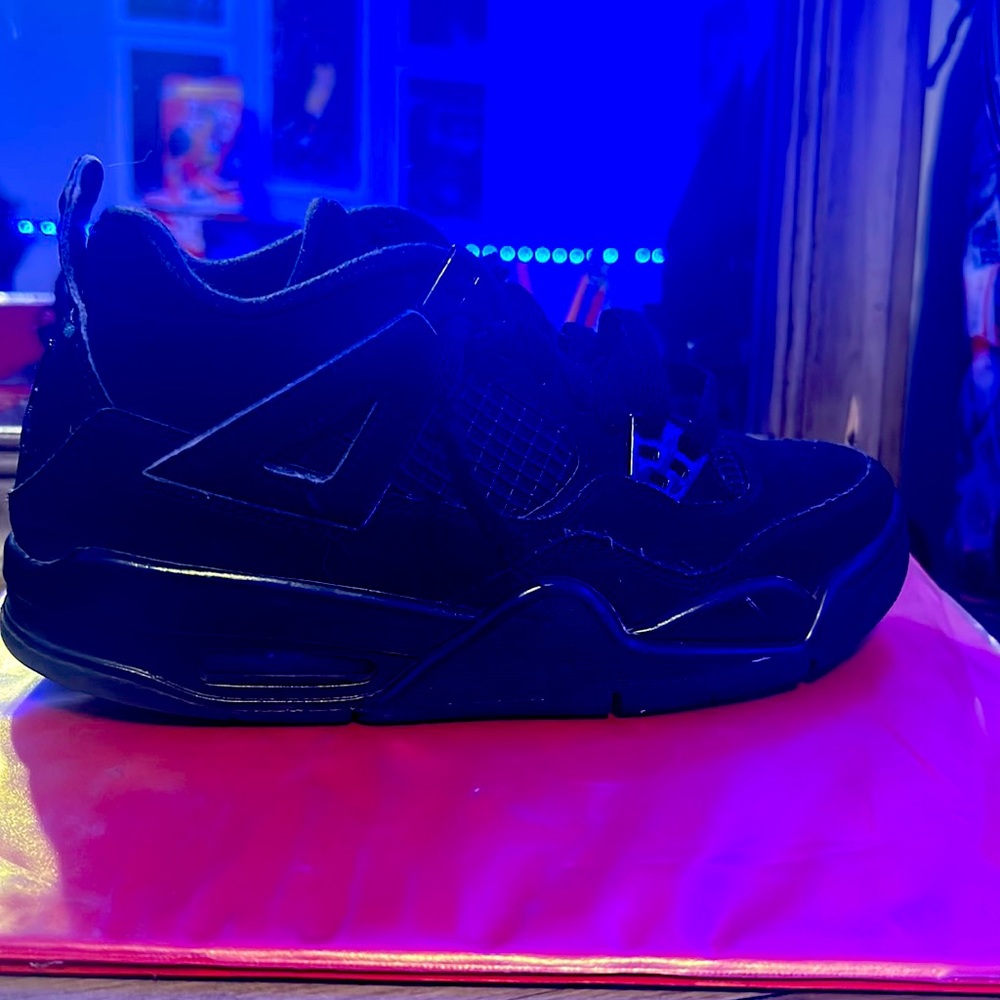 Jordan black cat 4’s color (black) made by Jordan in 2020